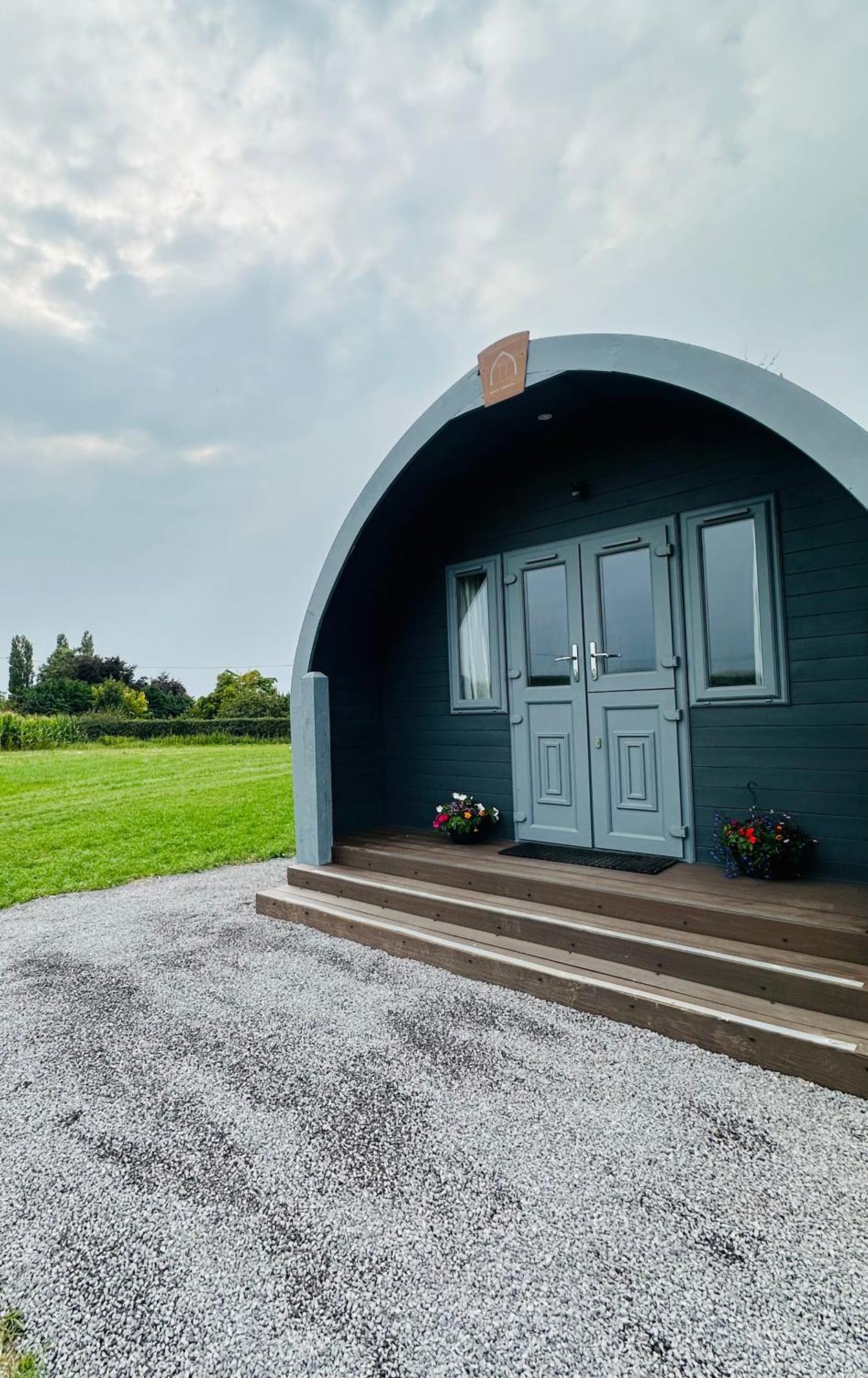 Отель Welly Boot Pod Shenstone Экстерьер фото